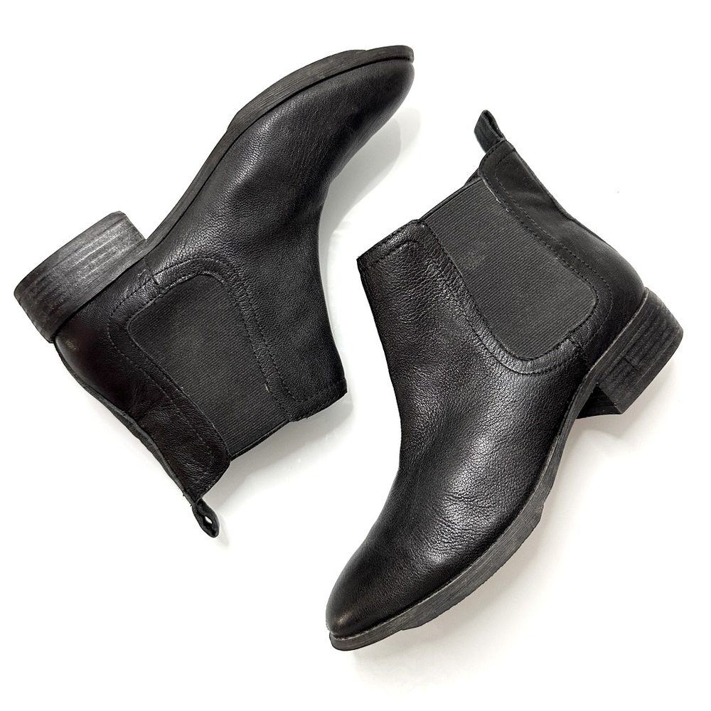 Arturo Chiang Black Leather Chelsea Bootie 8.5